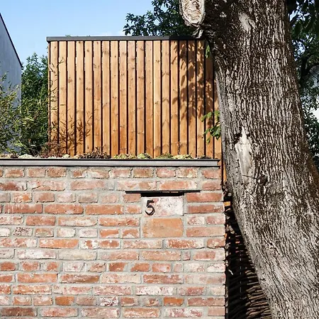 #outofboxproject Tiny-home And Garden House Chalé Timişoara